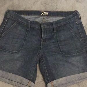 Jean Shorts Bermuda cut